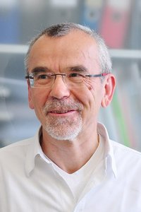 Dr. med. Häusler Bild - Dr. Häusler